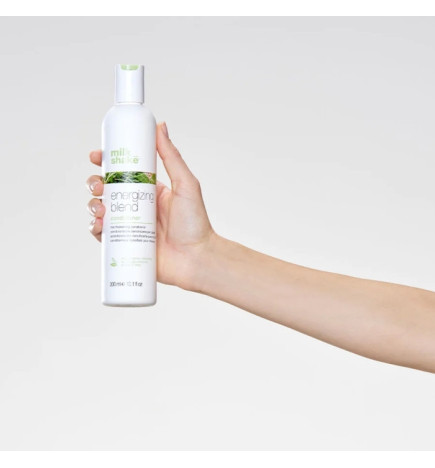 MILK SHAKE Plaukus tankinantis kondicionierius Energizing Blend 300 ml