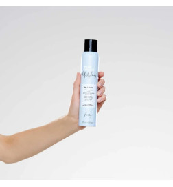 Milk Shake Blizgesio ir minkštumo suteikiantis plaukų purškiklis Lifestyling Let It Shine 200 m