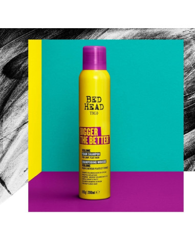 TIGI Bed Head plaukų apimtį didinantis šampūnas-putos Bigger The Better 200 ml