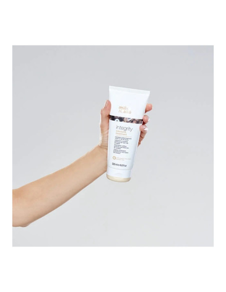 MILK_SHAKE
Nourishing hair mask Integrity Intensive Treatment 200 ml